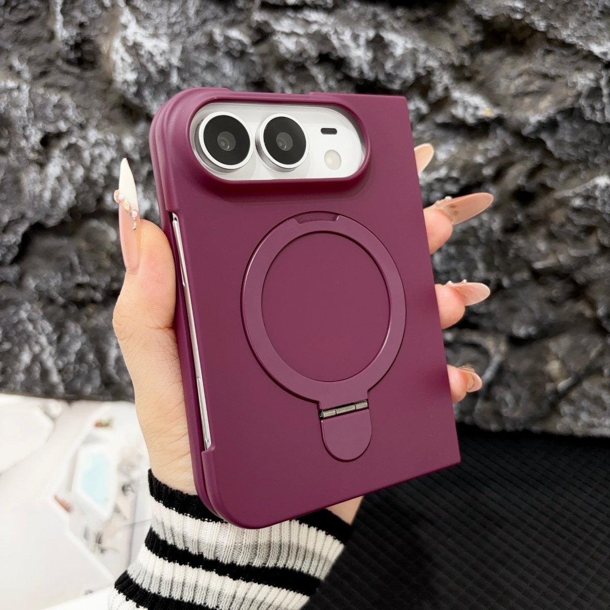 Magnetic Charging Stand - PC Skin Texture Ring Holder for